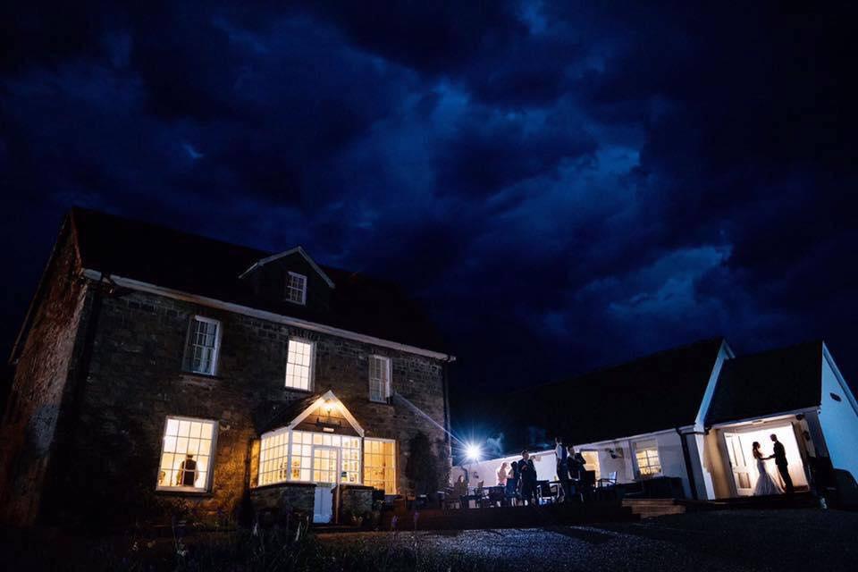 Hotel Gellifawr Woodland Retreat Pontfaen Exterior foto